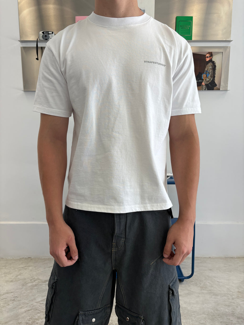 WHITE BASIC T-SHIRT