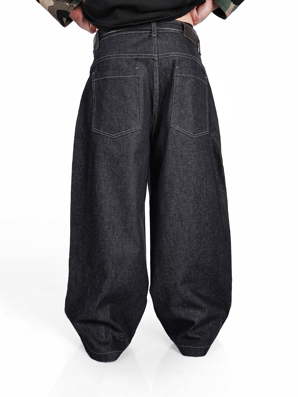 NOIR DOUBLE RAW DENIM