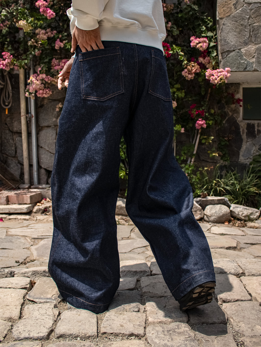 INDIGO RAW DENIM