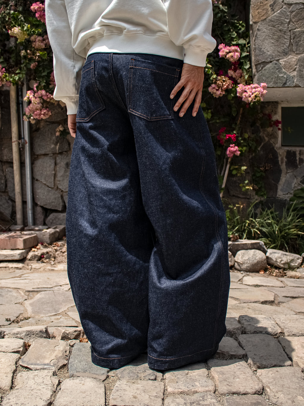 INDIGO RAW DENIM